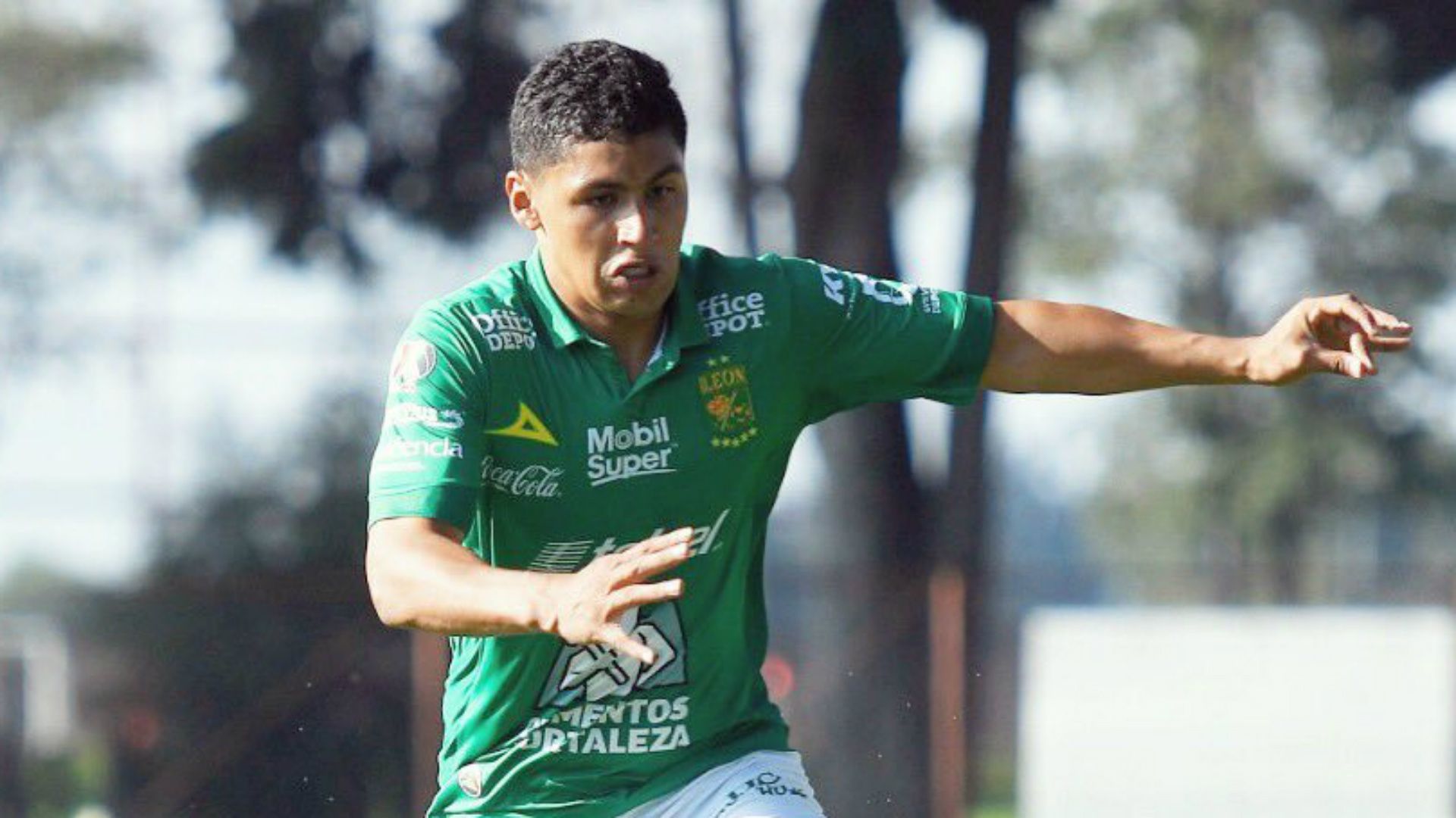 Edwin Lara Club Leon 1