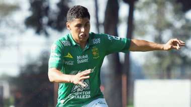 Edwin Lara Club Leon 1