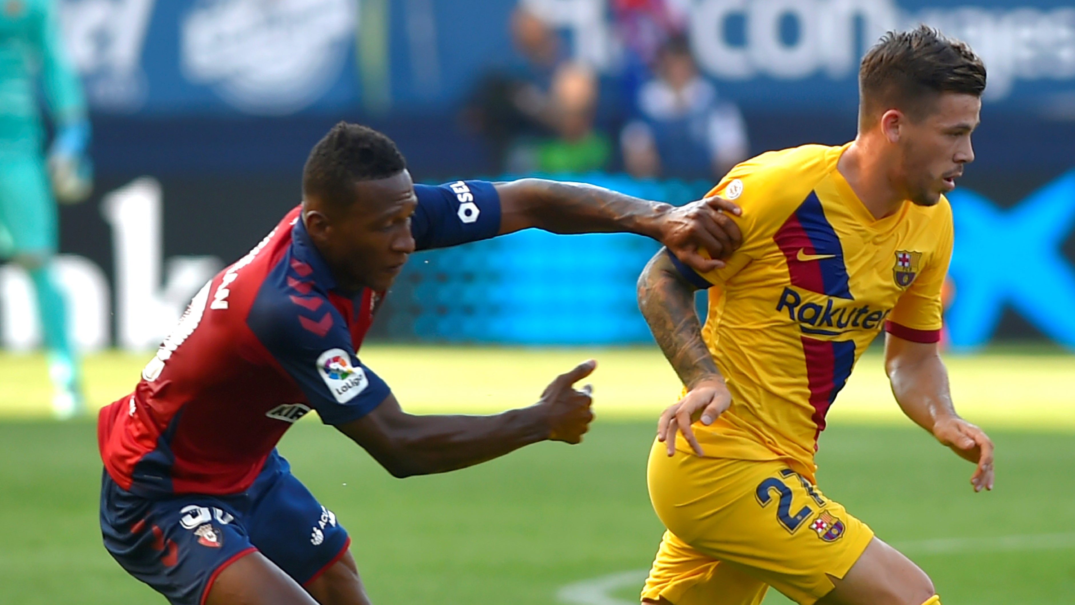 Carles Perez Pervis Estupiñan Osasuna Barcelona LaLiga 31082019