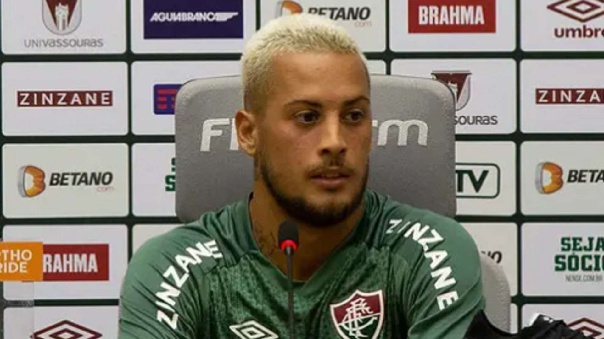 Guga Fluminense lateral direito