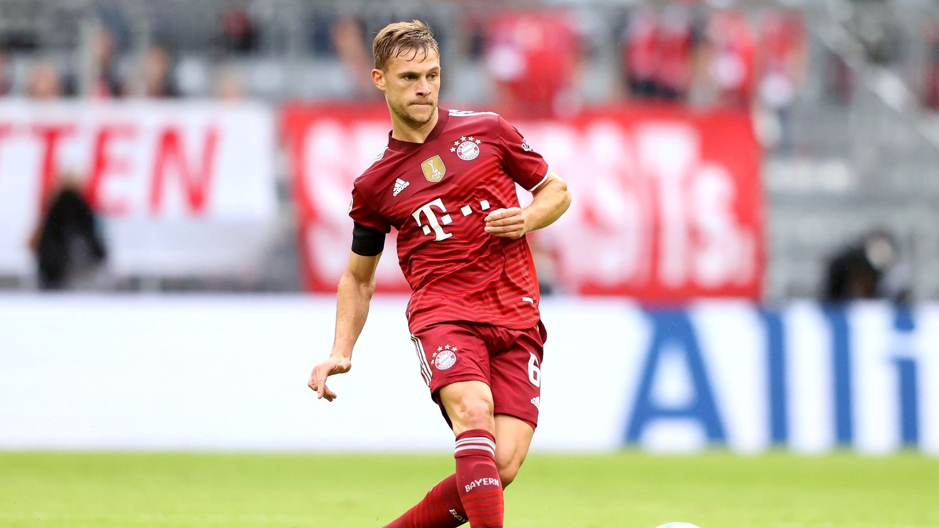 バイエルン、ドイツ代表MFキミッヒと2025年まで契約延長「自分の情熱を