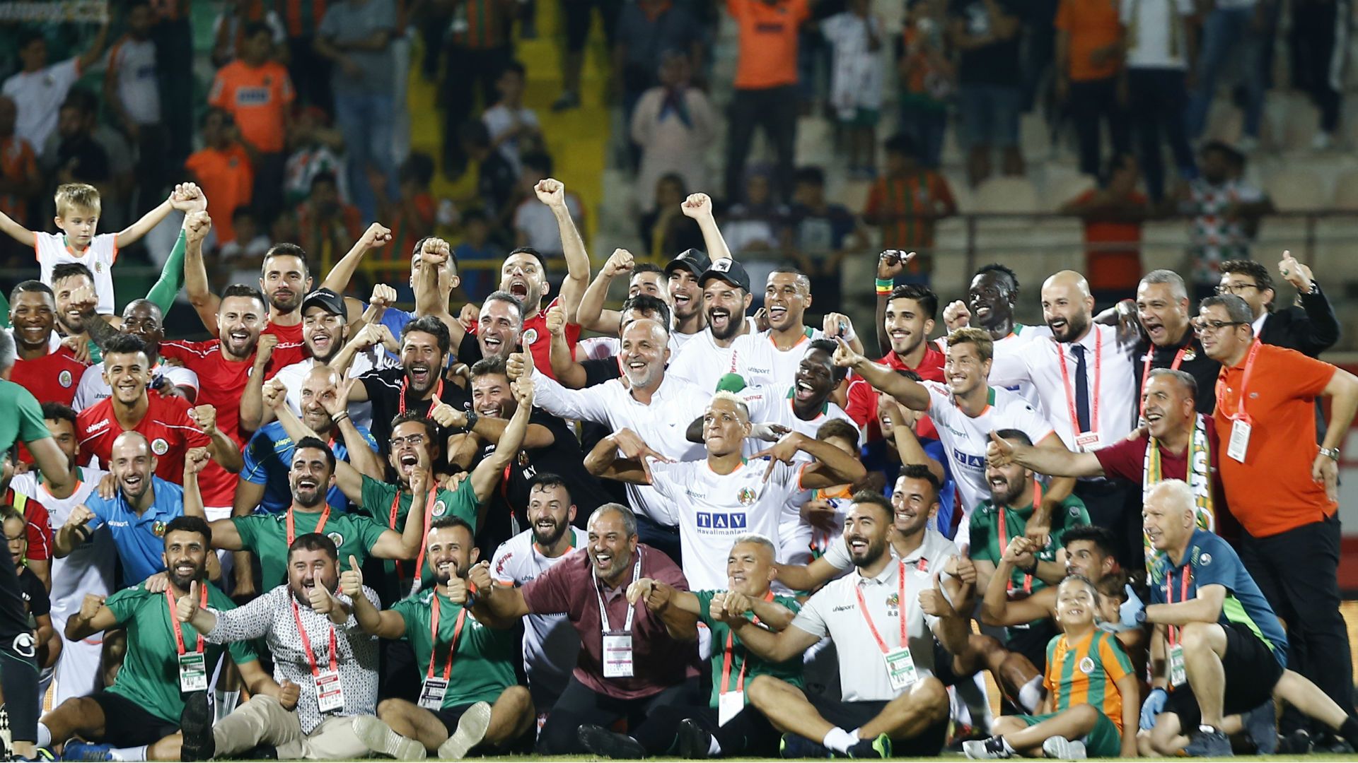 Alanyaspor v Fenerbahce Celebration 09162019