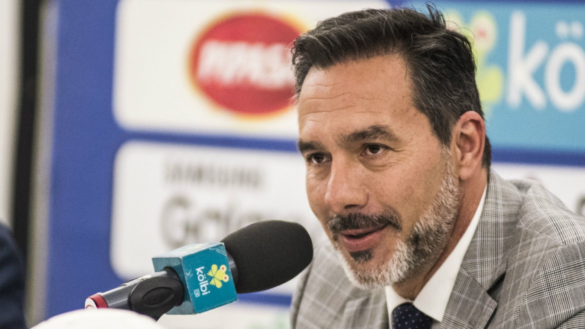 Gustavo Matosas speaks during his presentation as the new head coach of Costa Rica national football team in Heredia 09102018