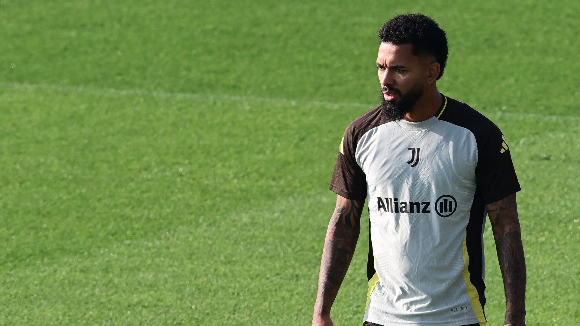 Douglas Luiz Juventus