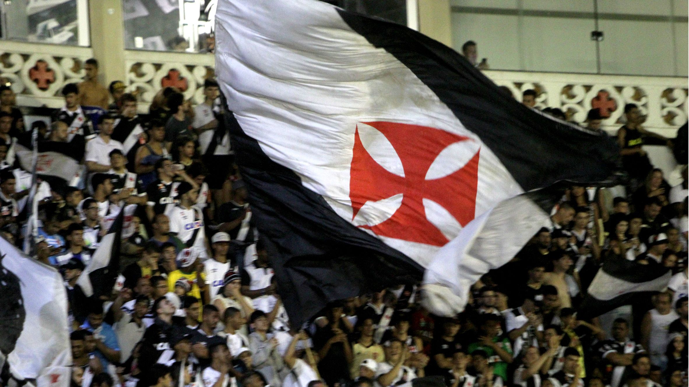 Torcida Vasco Santos Copa do Brasil 22092016