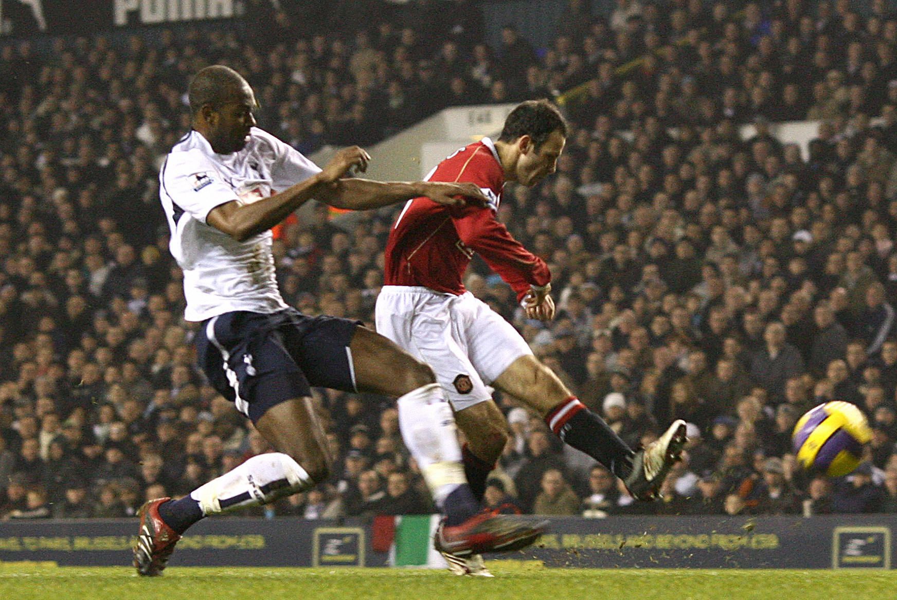 Ryan Gigss Anthony Gardner - Man United Tottenham