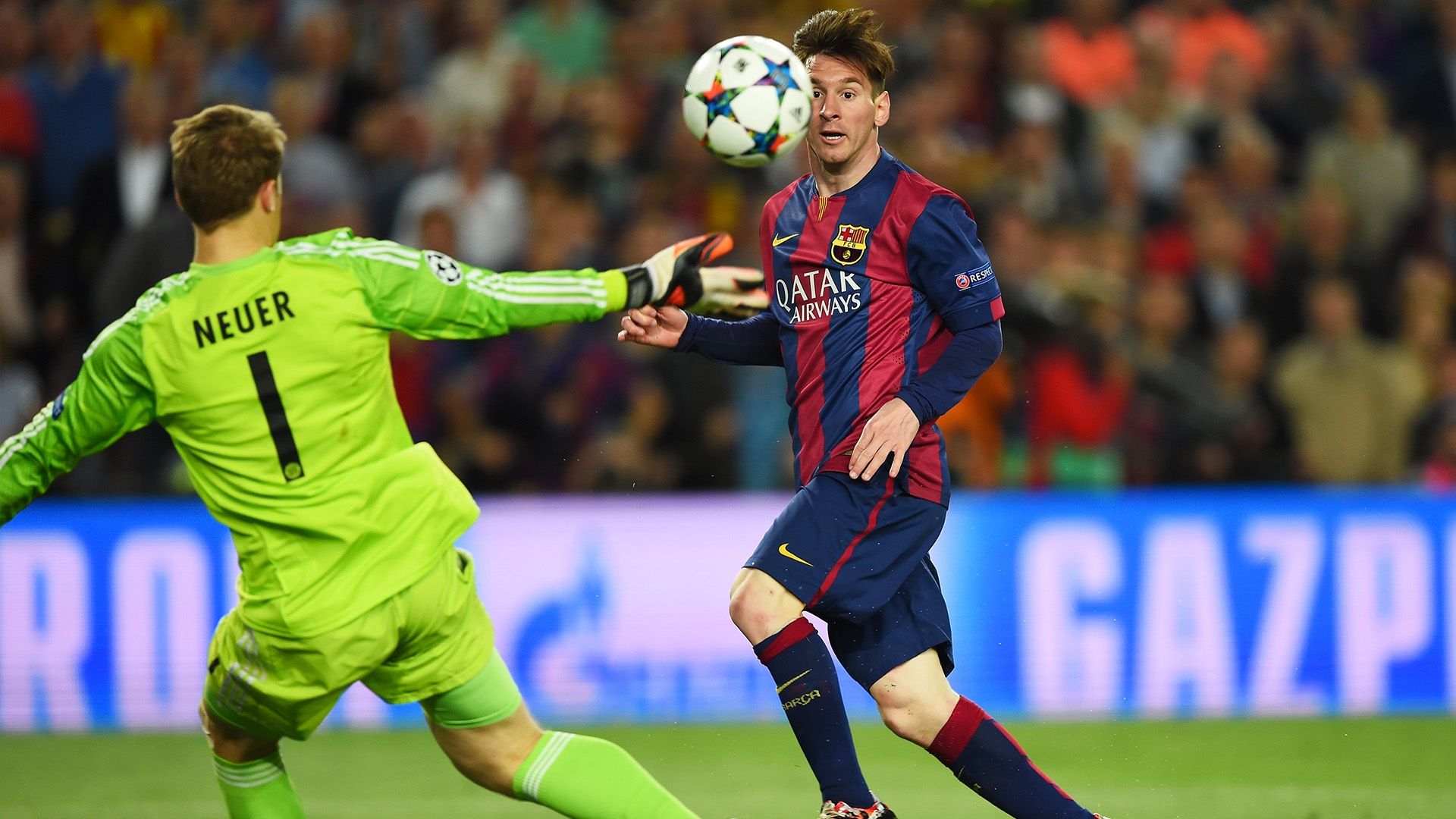 Messi chips Neuer