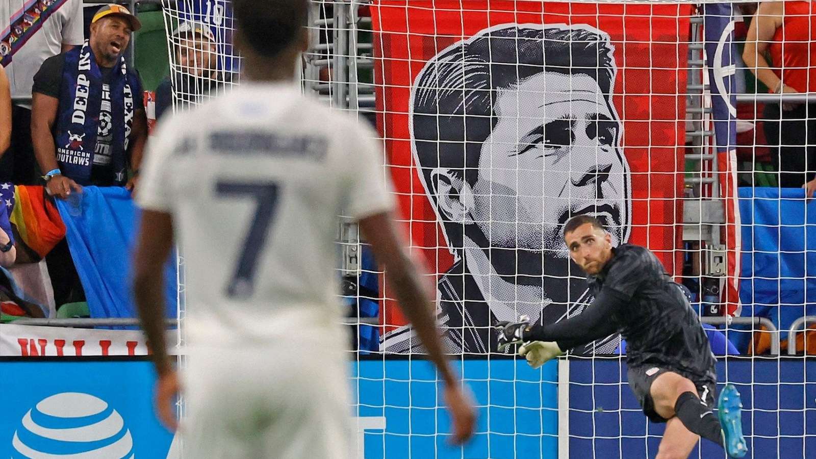 Mauricio Pochettino Matt Turner USMNT