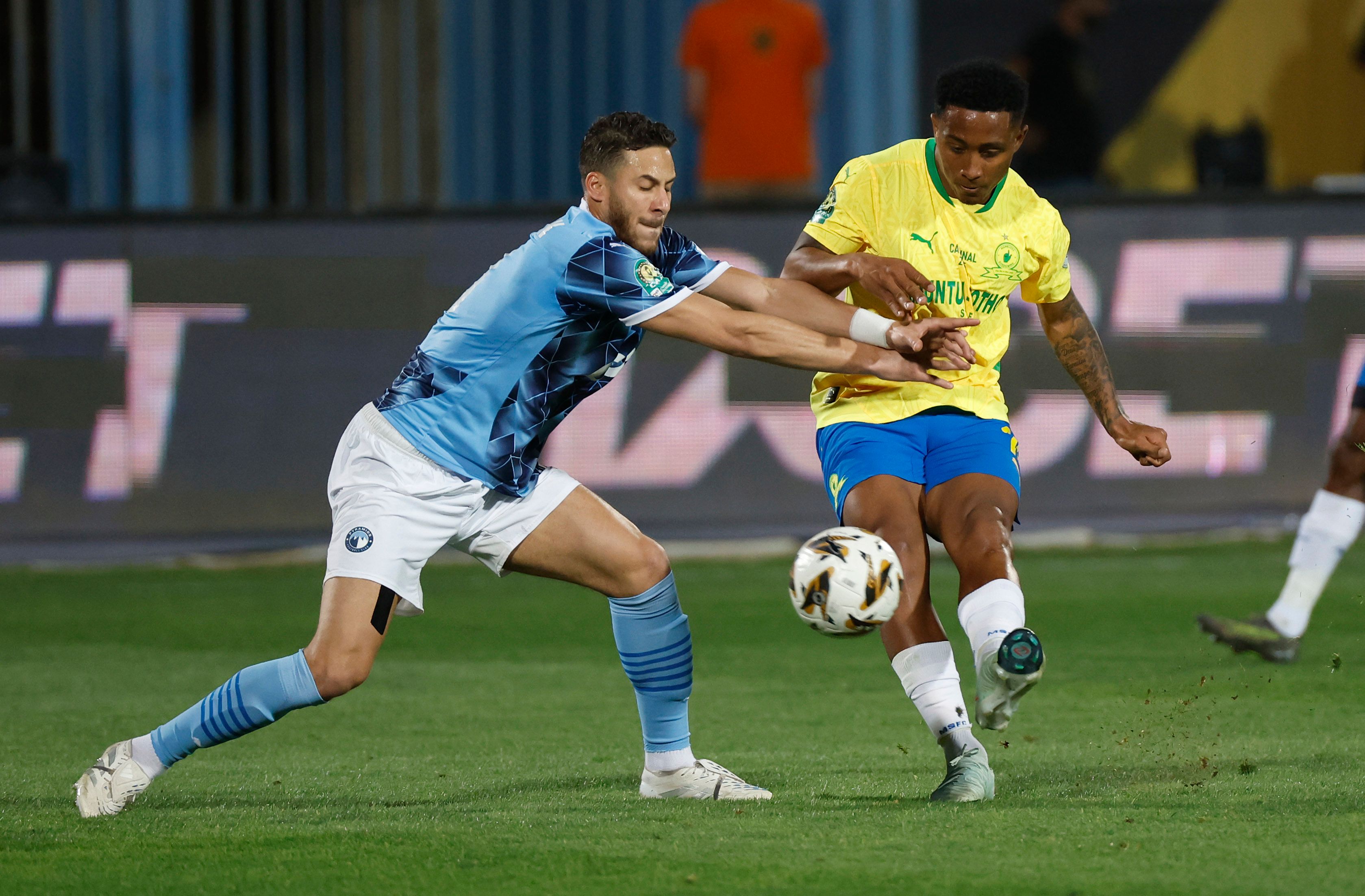 Ramadan Sobhi of Pyramids & Lucas Ribeiro of Mamelodi Sundowns