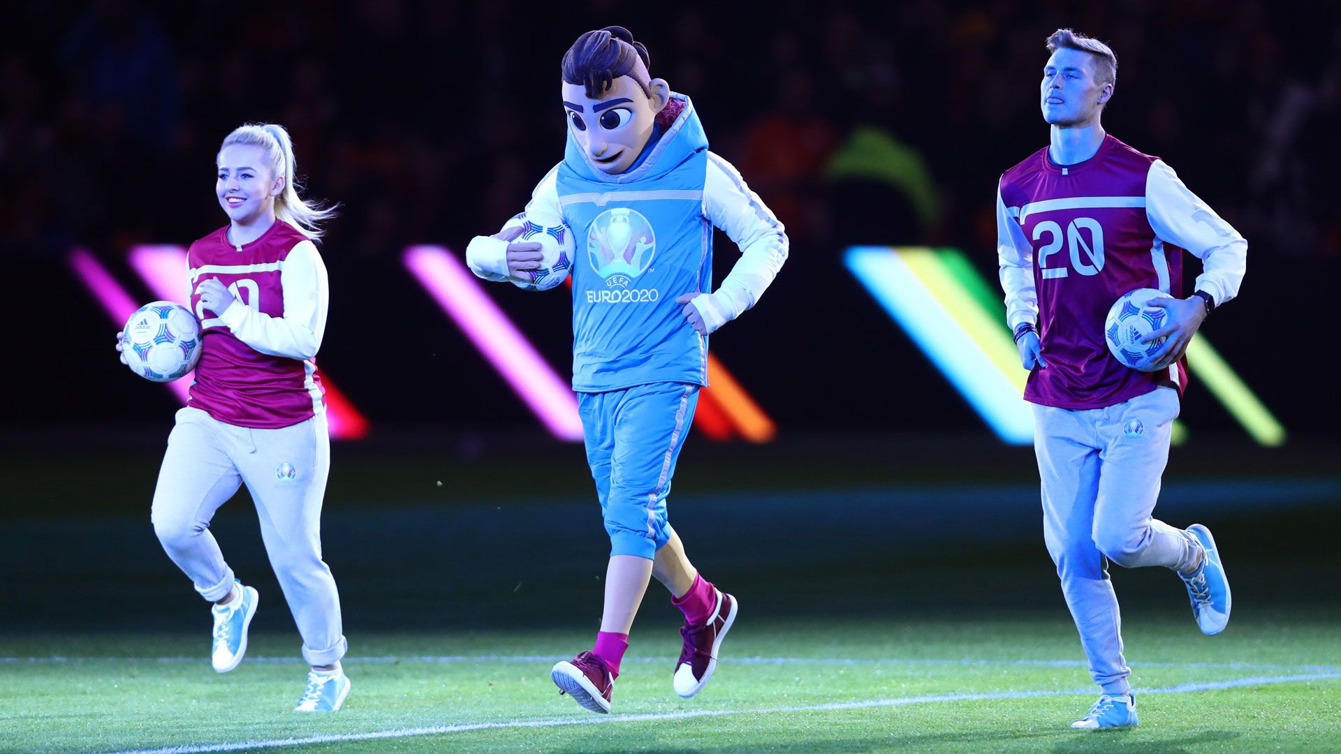 Skillzy Maskottchen EM Euro Europameisterschaft 2020