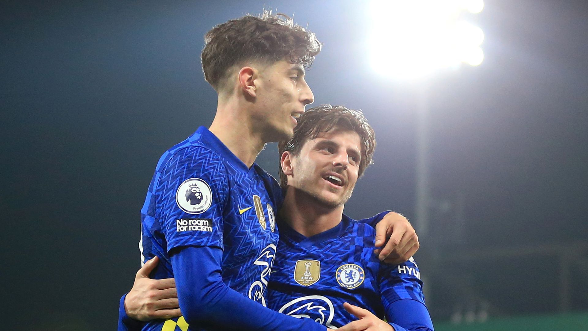 Chelsea Kai Havertz celebrates with Mason Mount 20220310