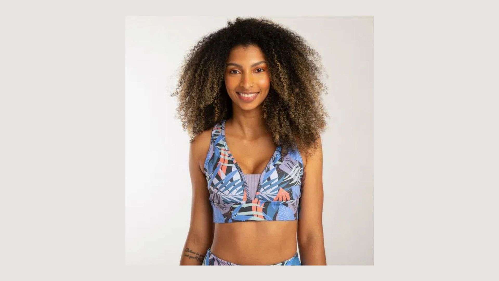 Top feminino de Academia 500