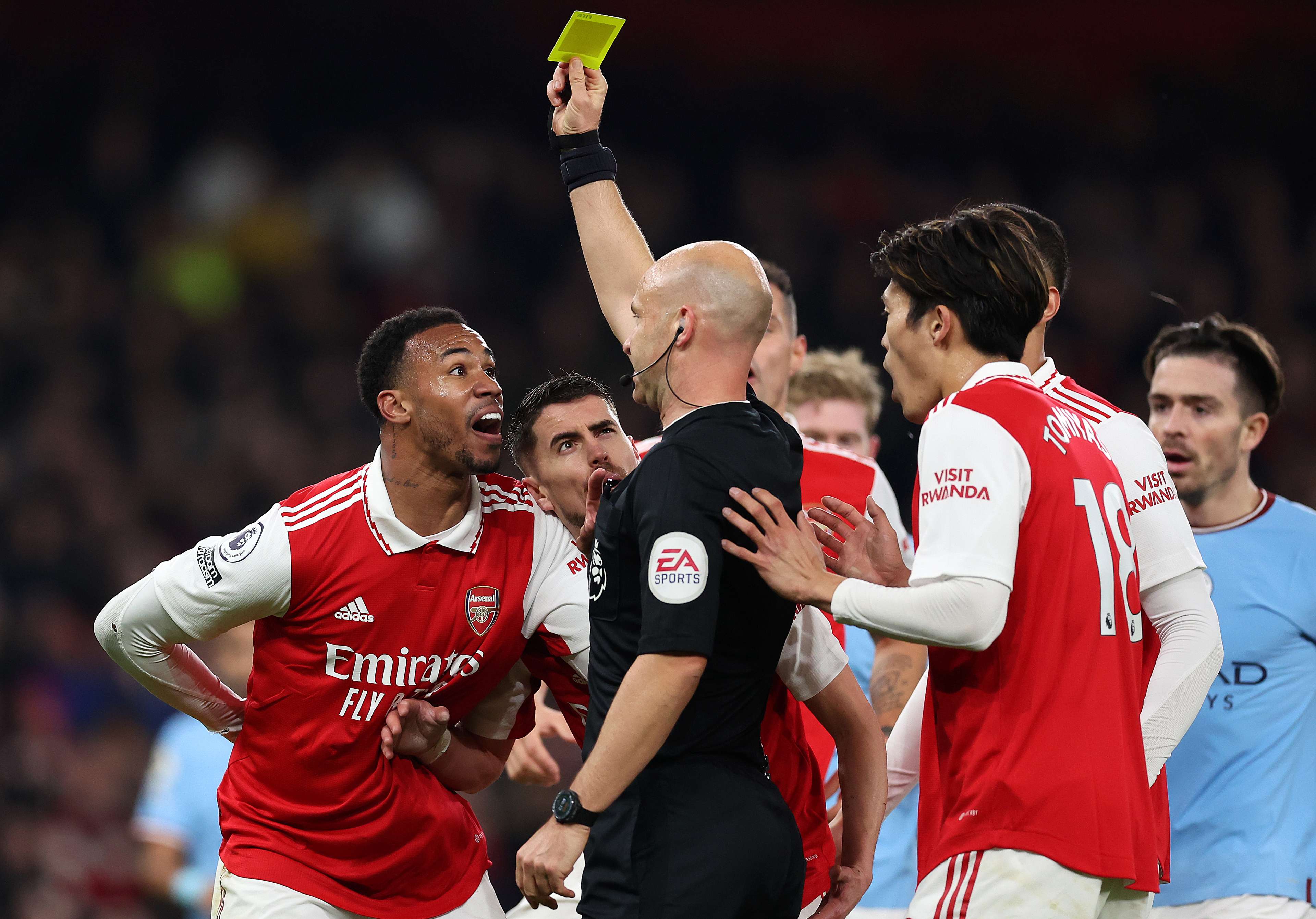 Gabriel referee Arsenal Man City
