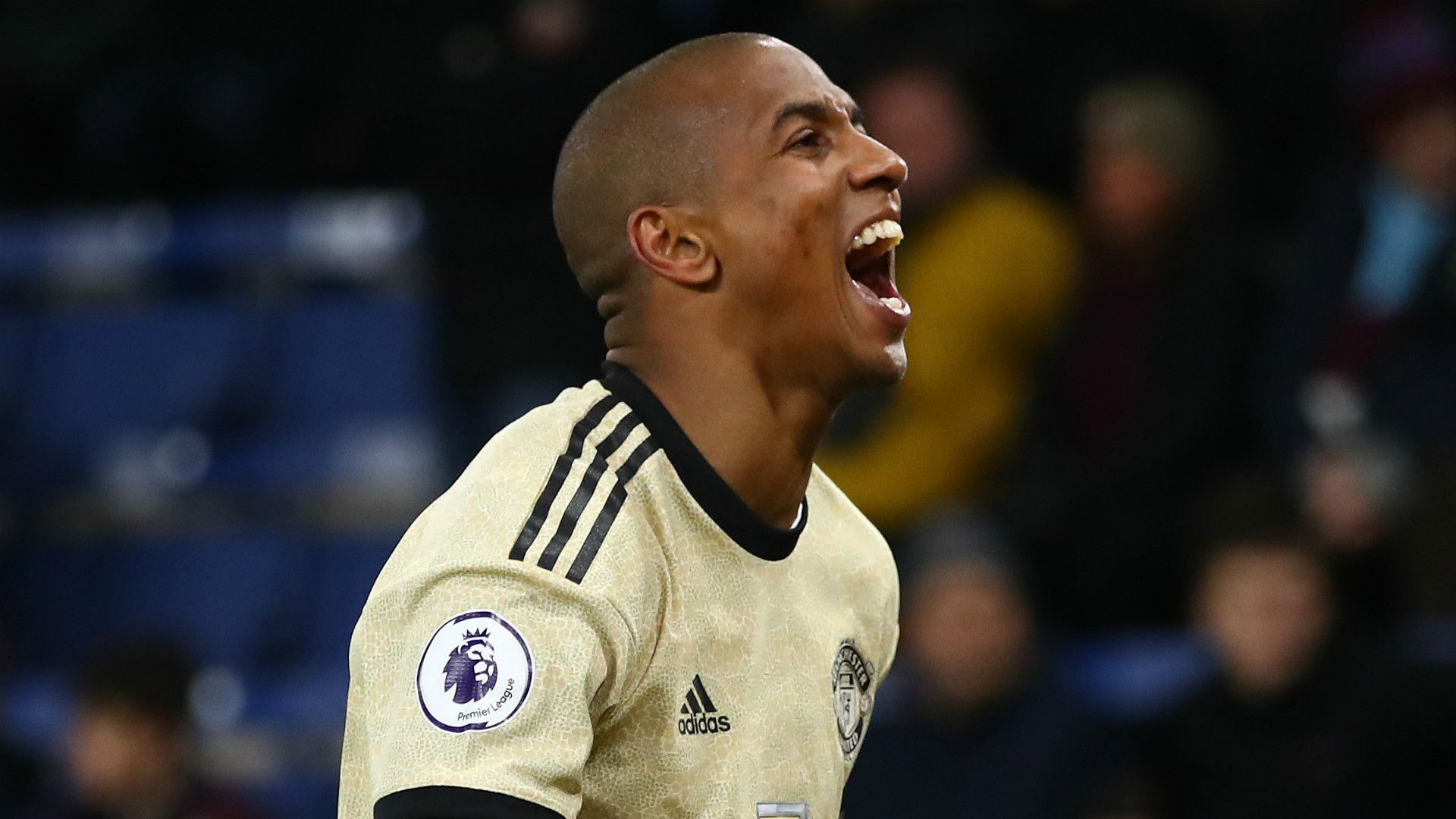 Ashley Young Manchester United 2019-20