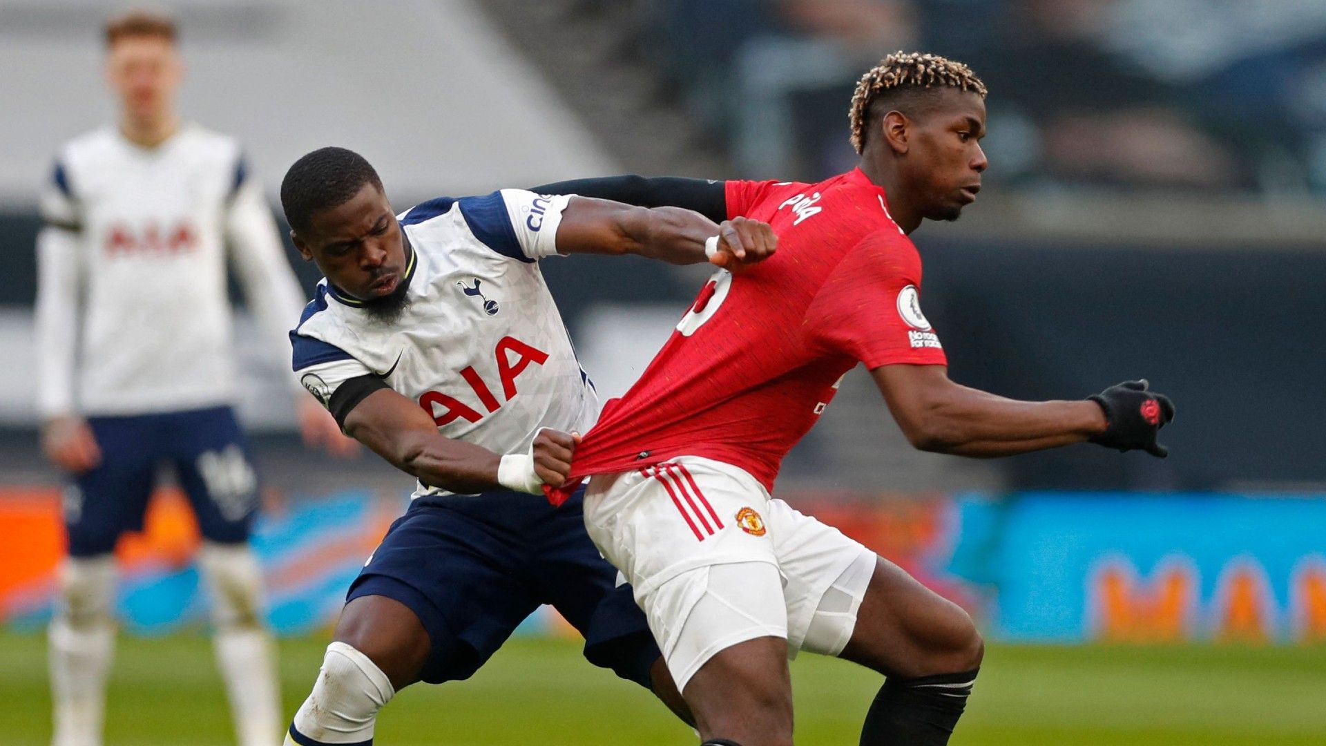 Paul Pogba Serge Aurier Tottenham vs Man Utd Premier League 2020-21