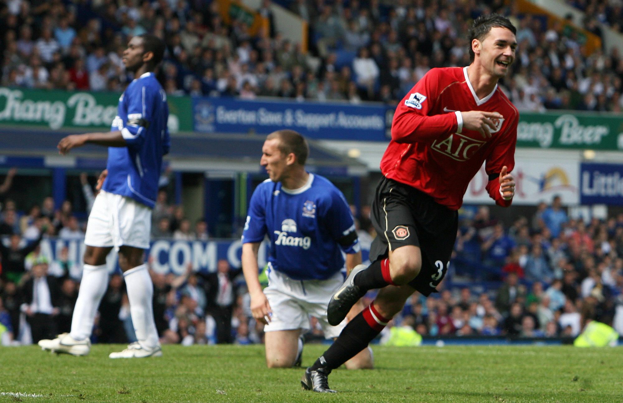 Chris Eagles scored his first senior goal for Manchester United in a 4–2 Premier League win over Everton