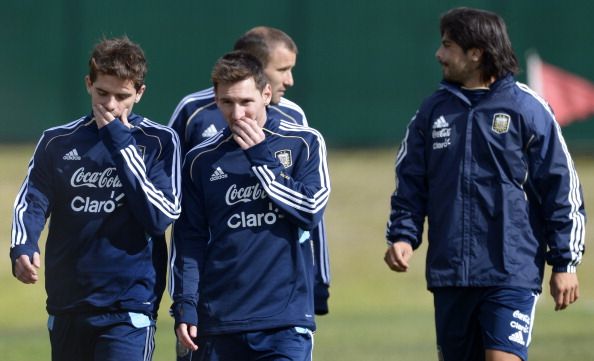 Fernando Gago, Lionel Messi y Rodrigo Palacio, Argentina