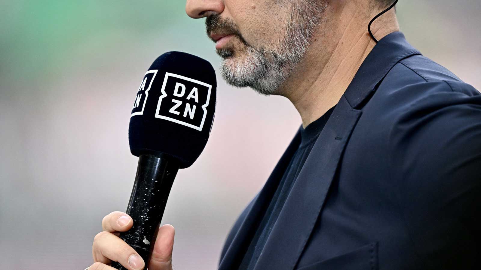 DAZN microphone