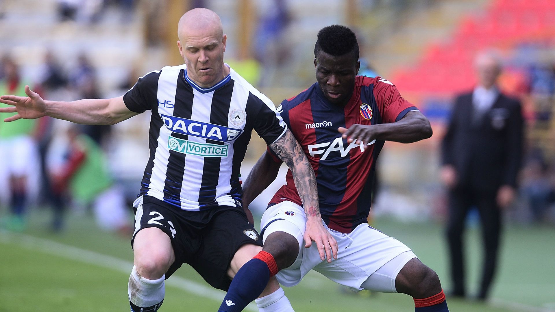 Mbaye Hallfredsson Bologna Udinese