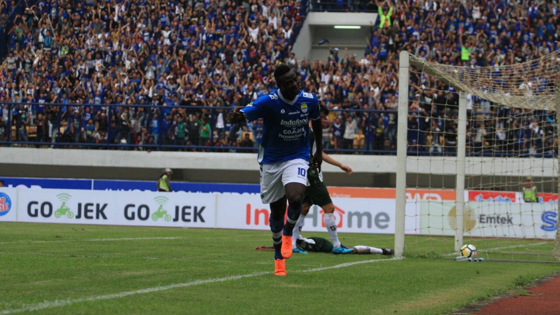 Ezechiel N'Douasel - Persib Bandung