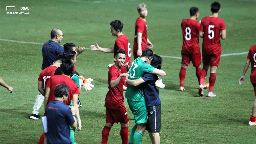 Dang Van Lam - Nguyen Phong Hong Duy Vietnam vs Thailand King's Cup 2019