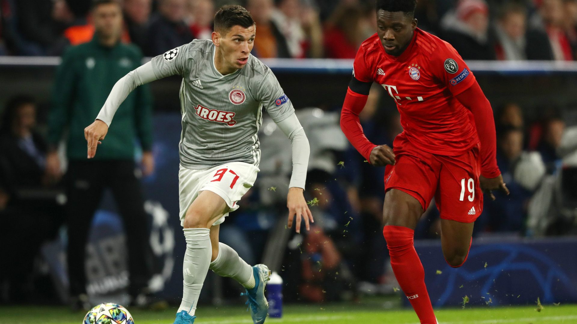 ALPHONSO DAVIES BAYERN MÜNCHEN