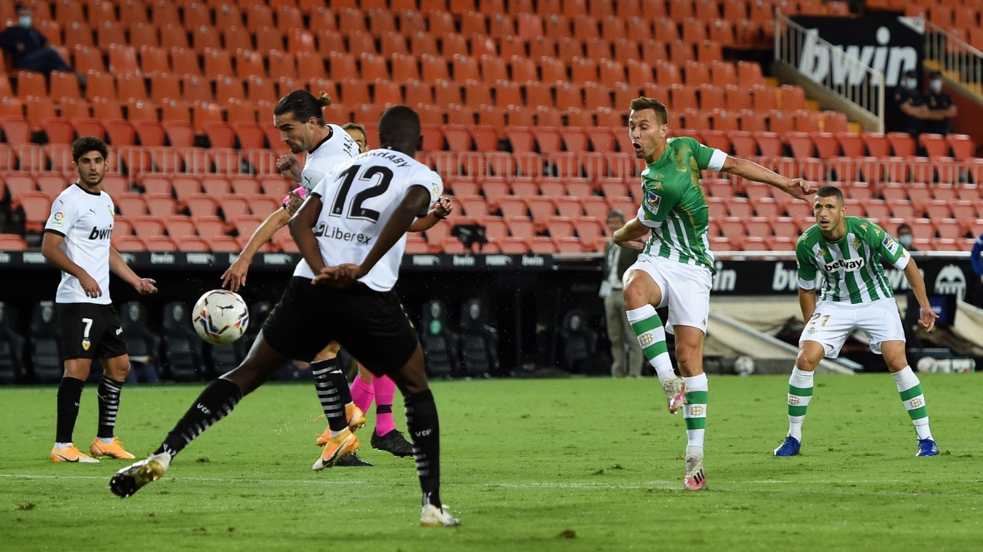 Canales Valencia Betis La Liga 031020