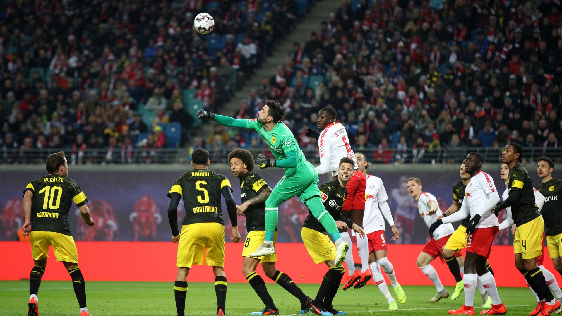 Roman Bürki Borussia Dortmund BVB Bundesliga 19012019