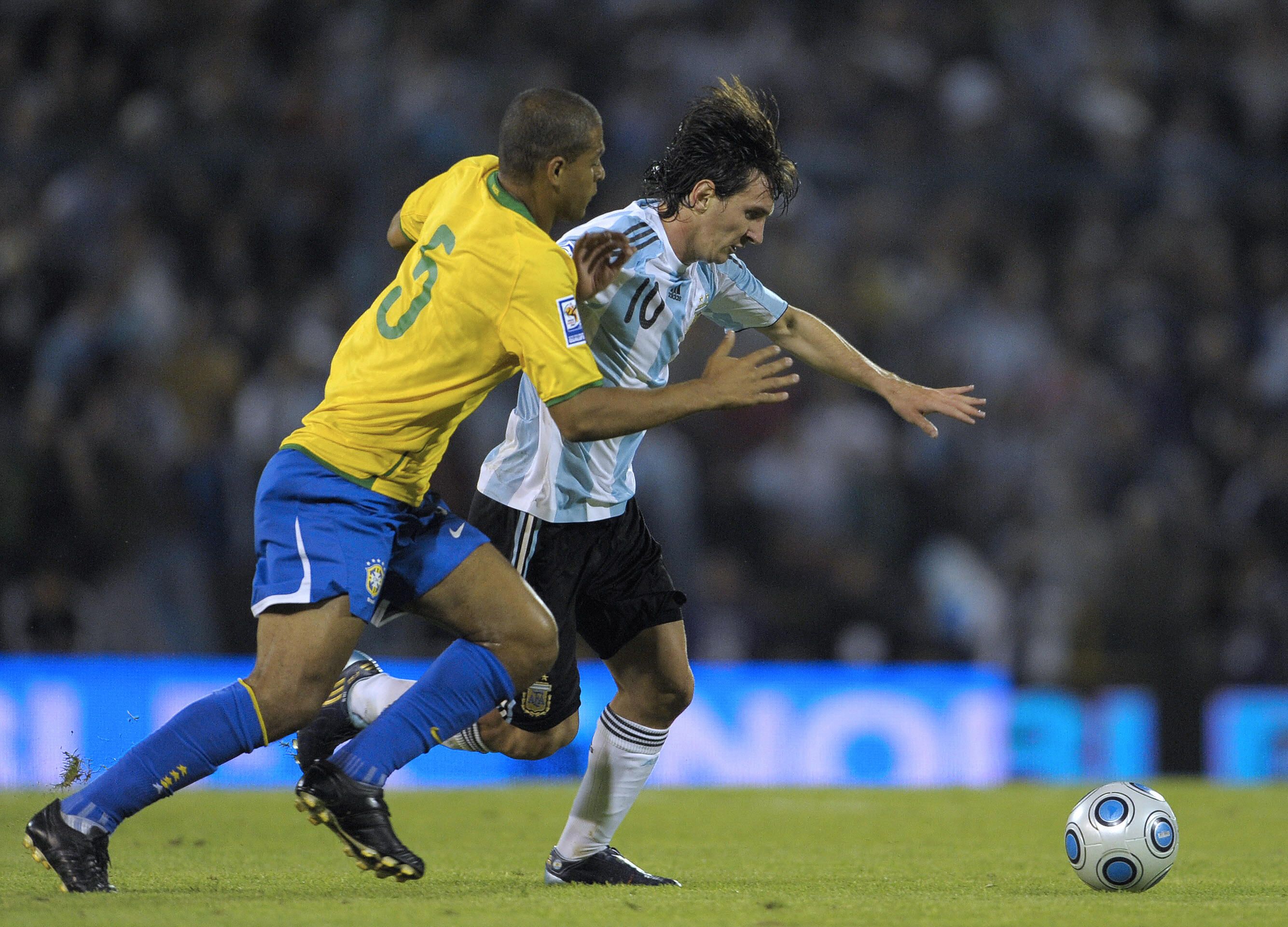 Felipe Melo Messi Brasil Argentina
