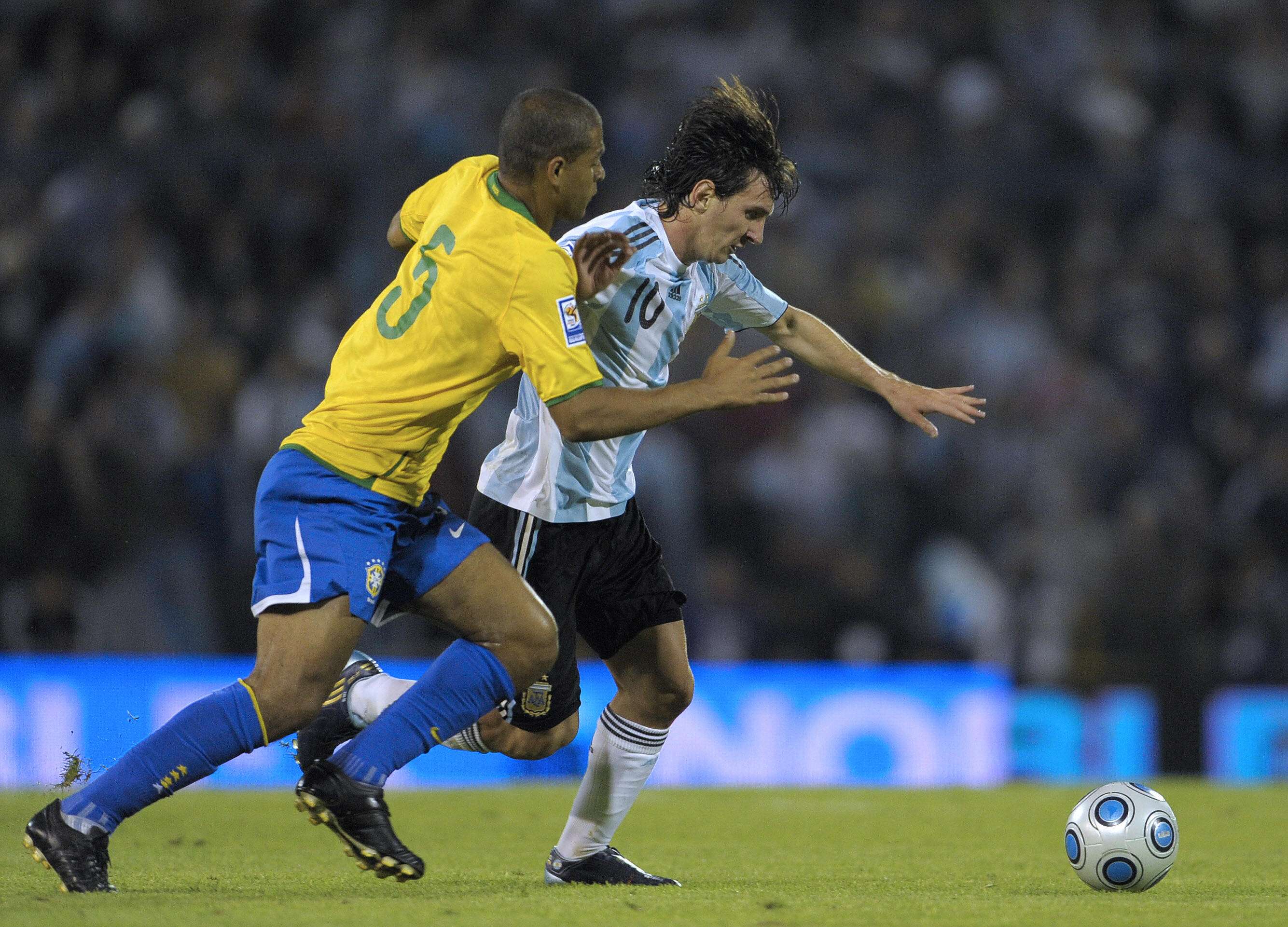 Felipe Melo Messi Brasil Argentina