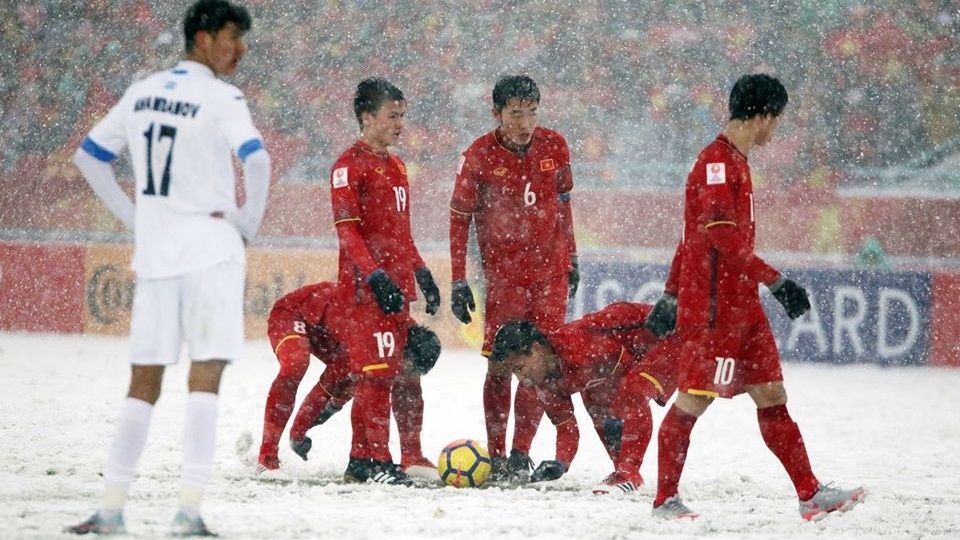 U23 Việt Nam U23 Uzbekistan VCK U23 châu Á 2018 - Hình ảnh cào tuyết để sút phạt