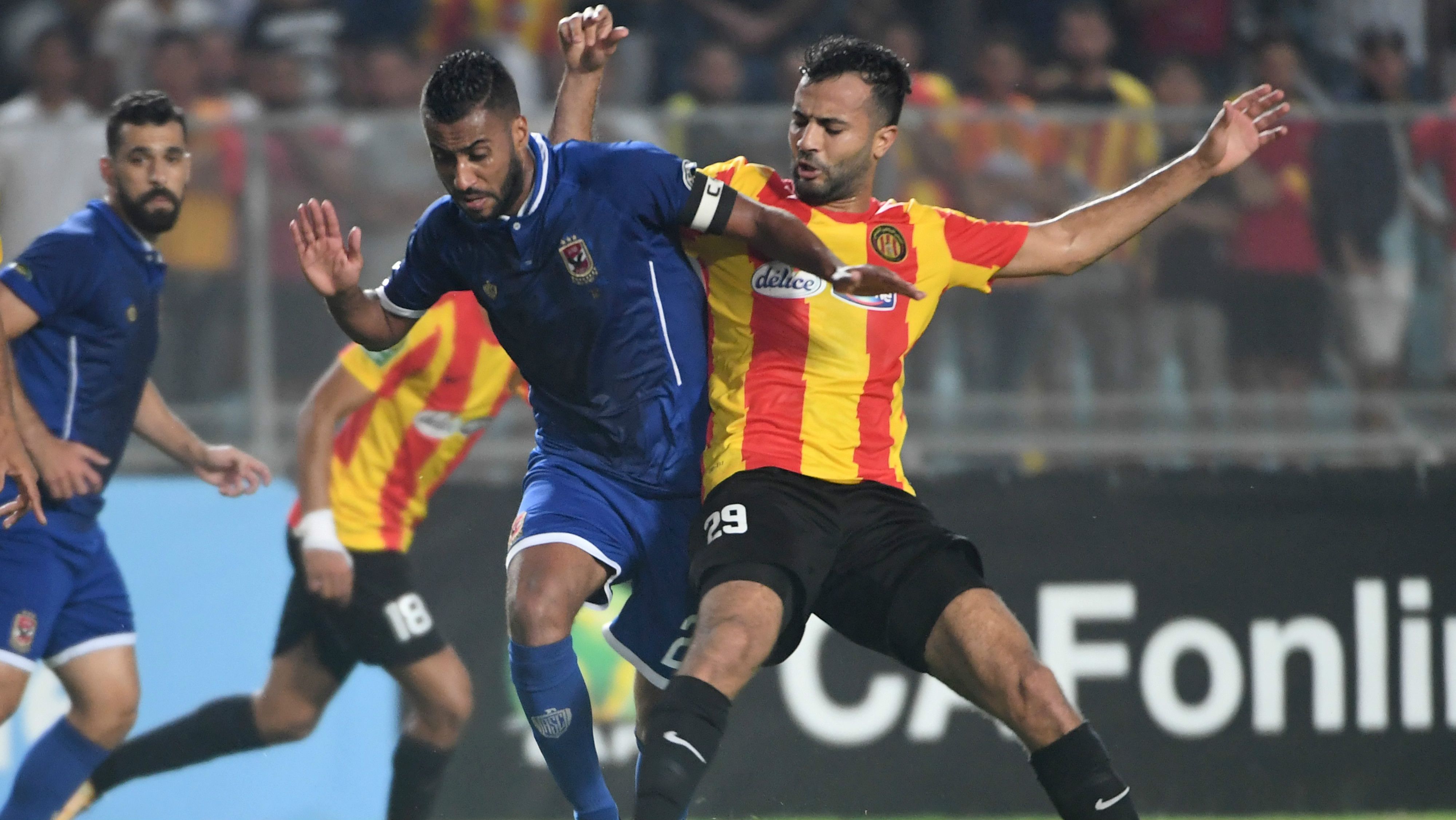 حسام عاشور الأهلي والترجي 260902017