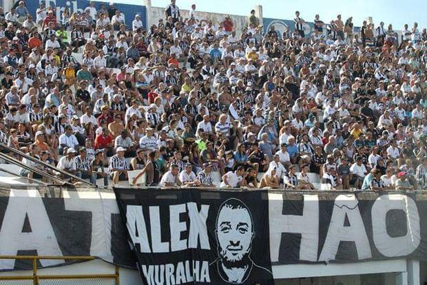 Alex Muralha Bandeirão