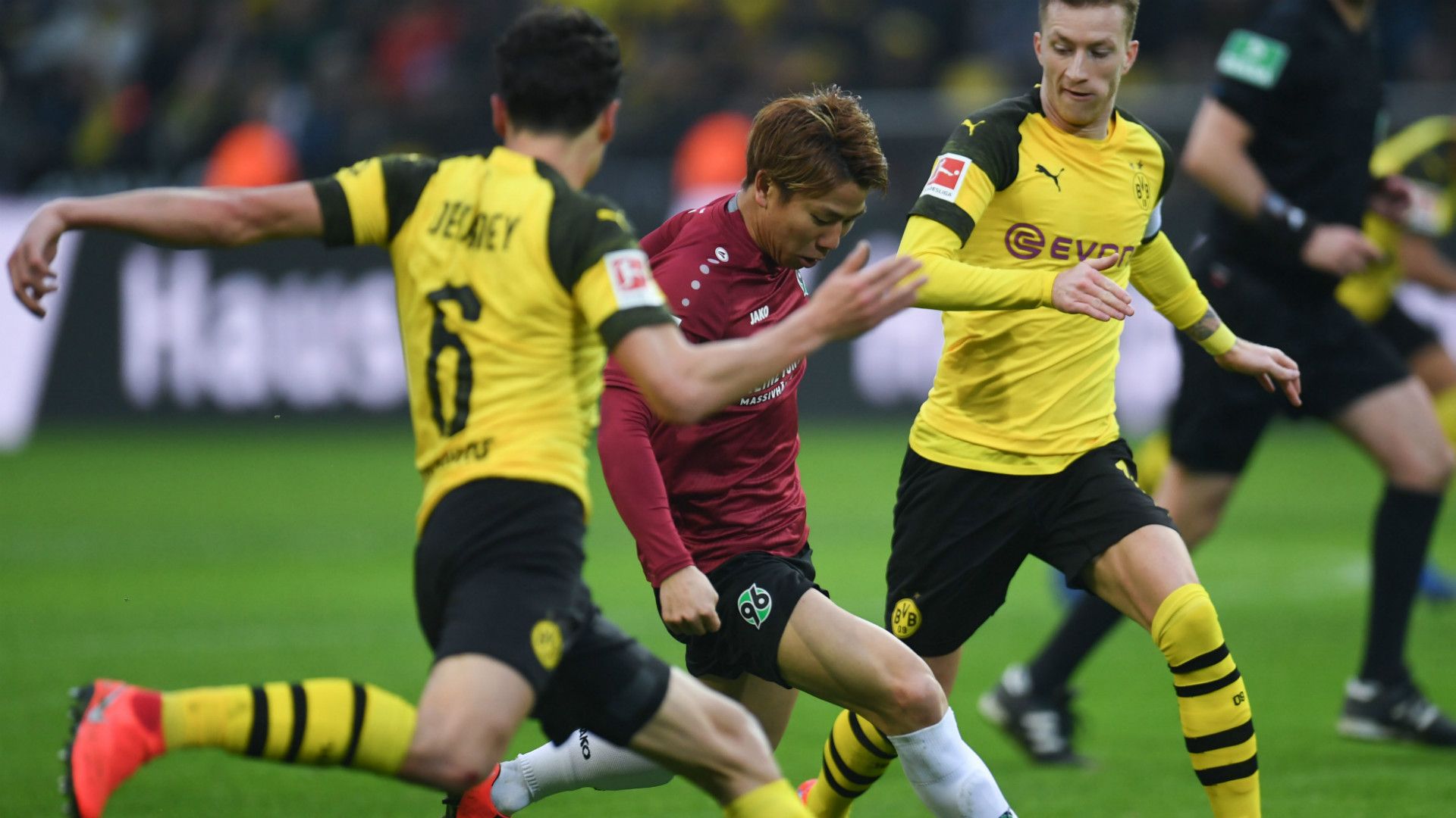 Thomas Delaney Borussia Dortmund BVB Hannover 96 26012019