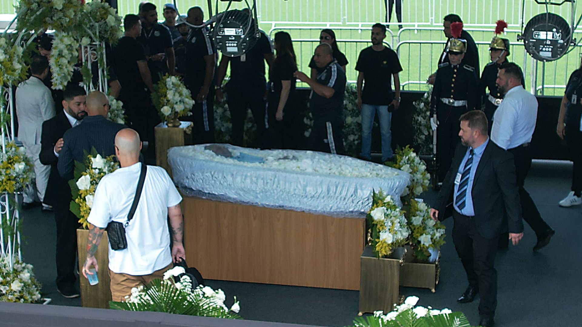 PELE FUNERAL 