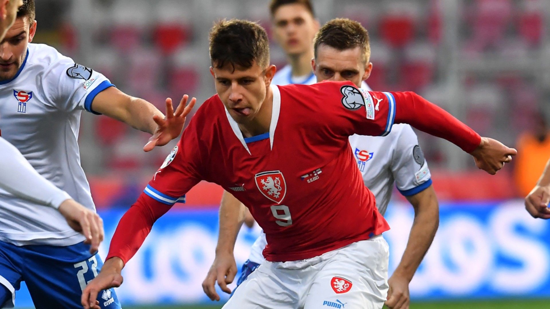 Adam Hlozek-czech-20231015