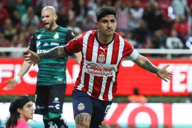 Víctor Guzmán Chivas Clausura 2023