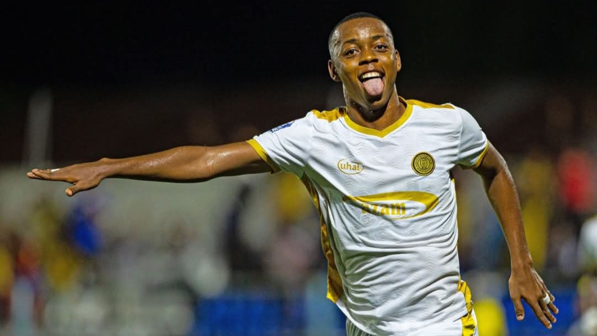 Tanzanian star Feisal Salum refuses to comment about Kaizer Chiefs amidst  reports linking him to Amakhosi - 'I can't speak on this matter' | Goal.com  South Africa