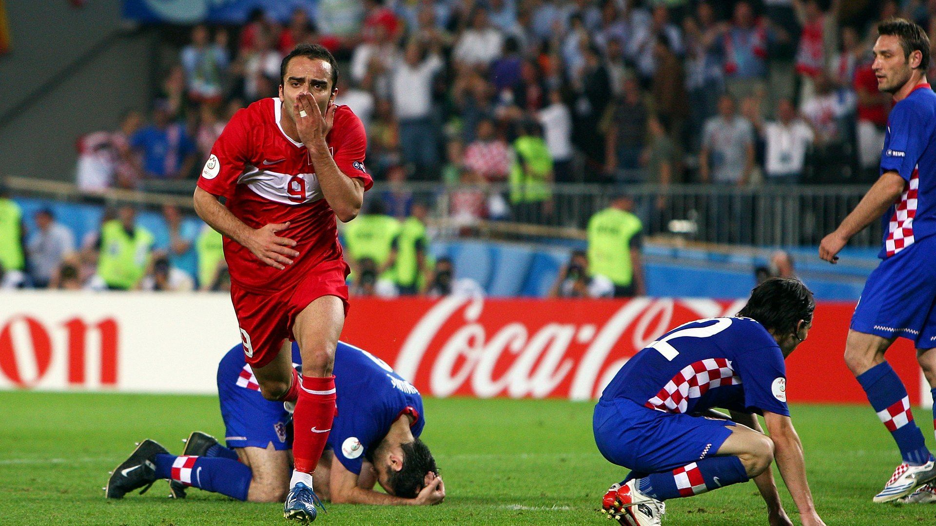 Semih Senturk Turkey Croatia EURO 2008