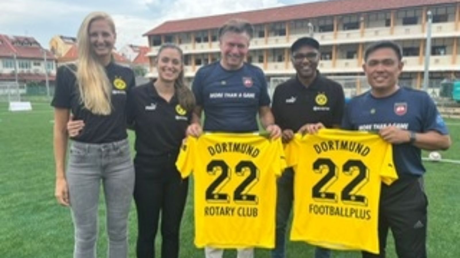 Borussia Dortmund x BVB Evonik Football Academy