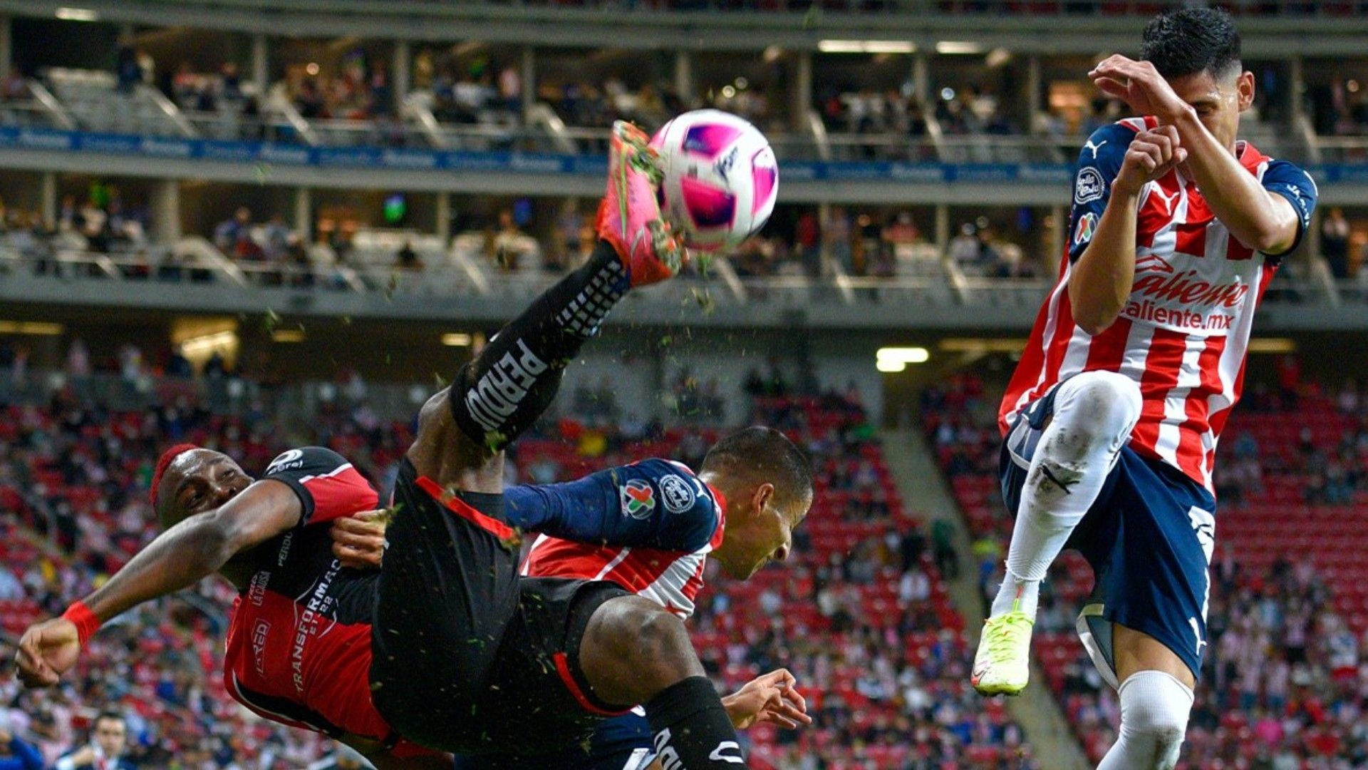 Uriel Antuna Chivas Atlas Apertura 2021