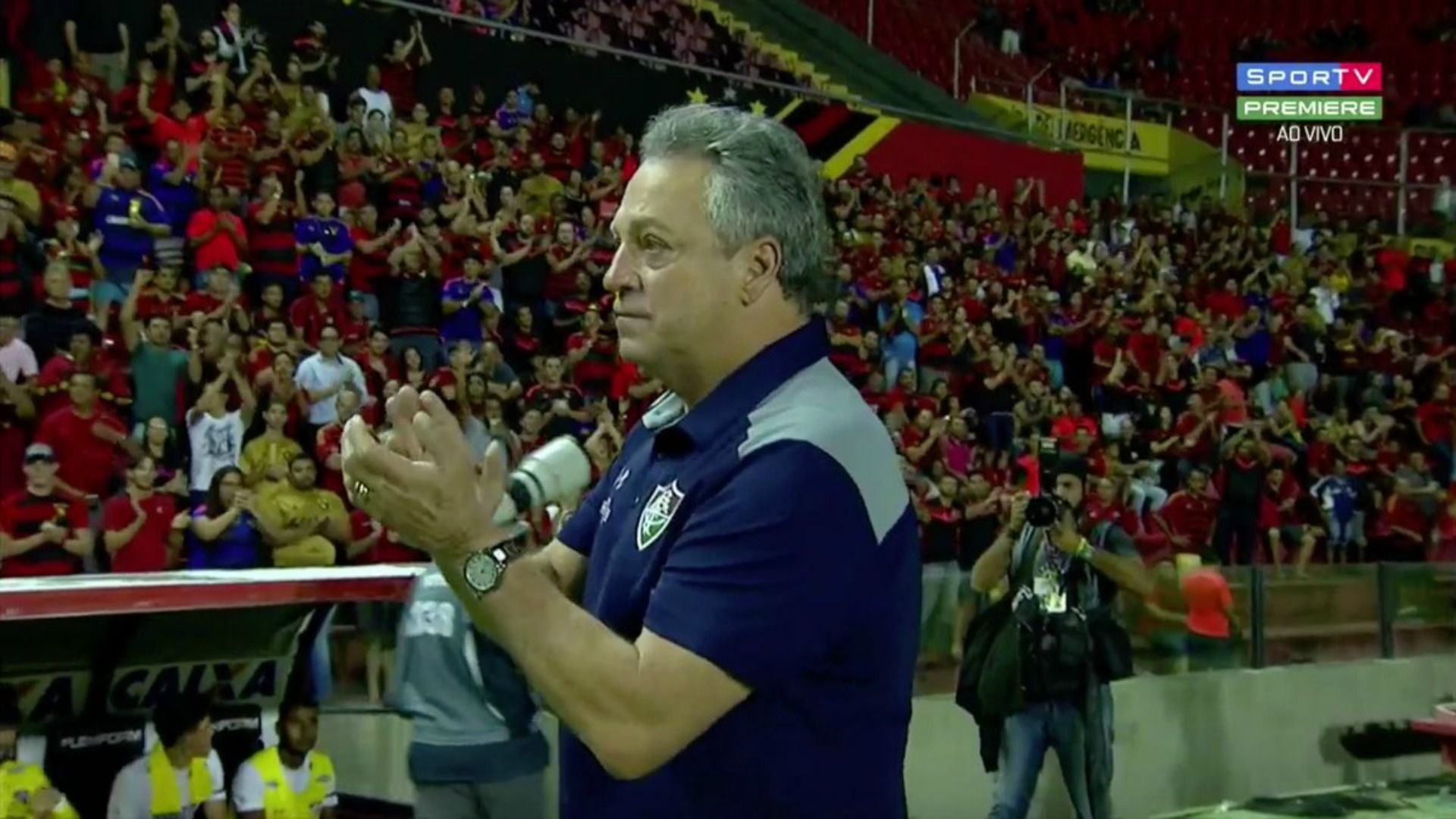 abel braga emocionado fluminense sport 02 08 2017