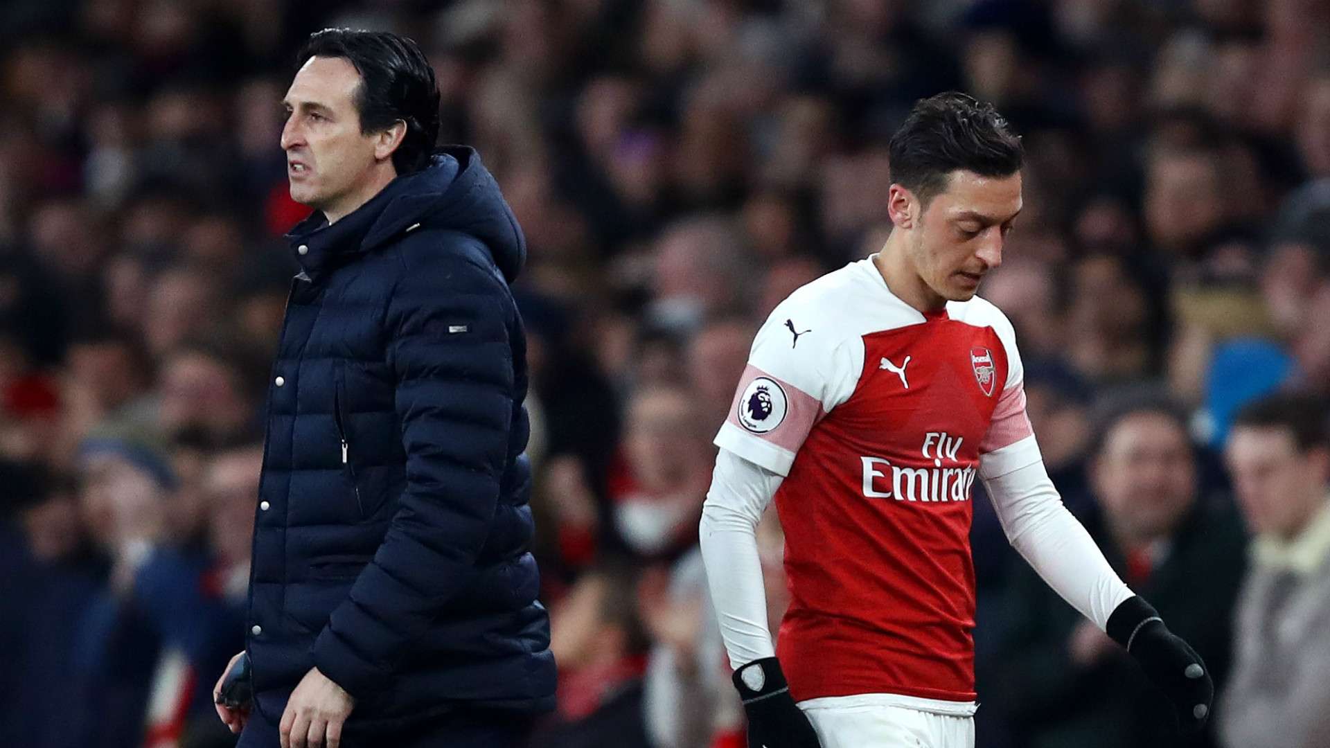 Unai Emery Mesut Ozil Arsenal 2018-19