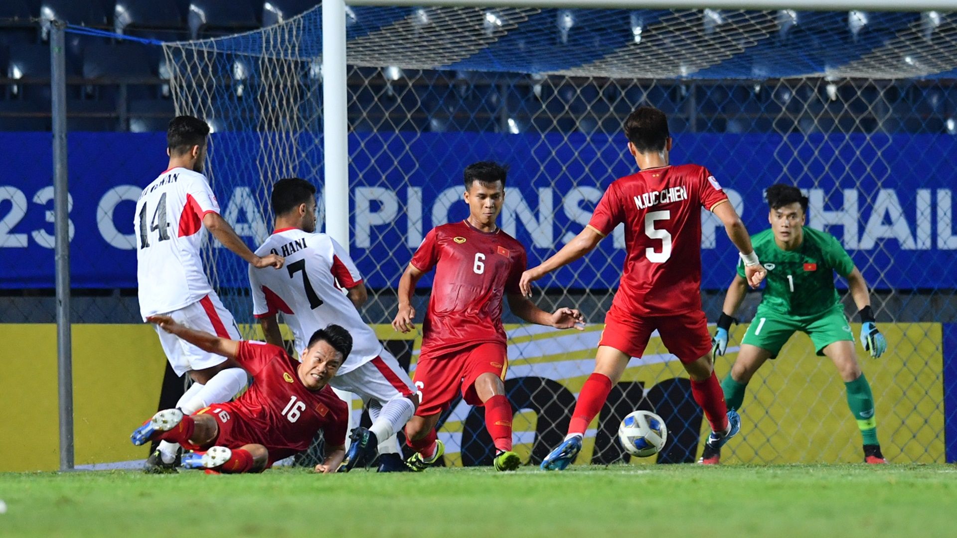 Bui Tien Dung - Nguyen Thanh Chung | U23 Vietnam vs U23 Jordan | AFC U23 Championship 2020 | Group Stage