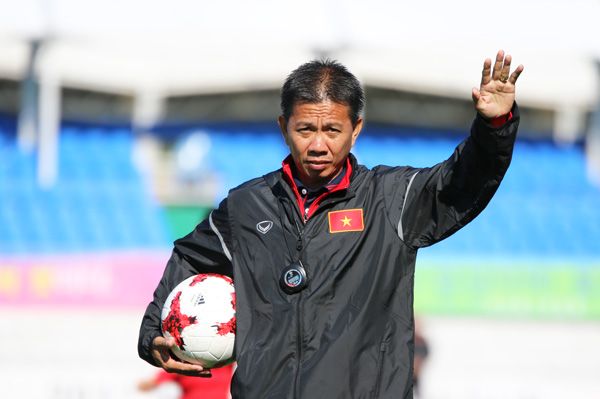 HLV Hoàng Anh Tuấn