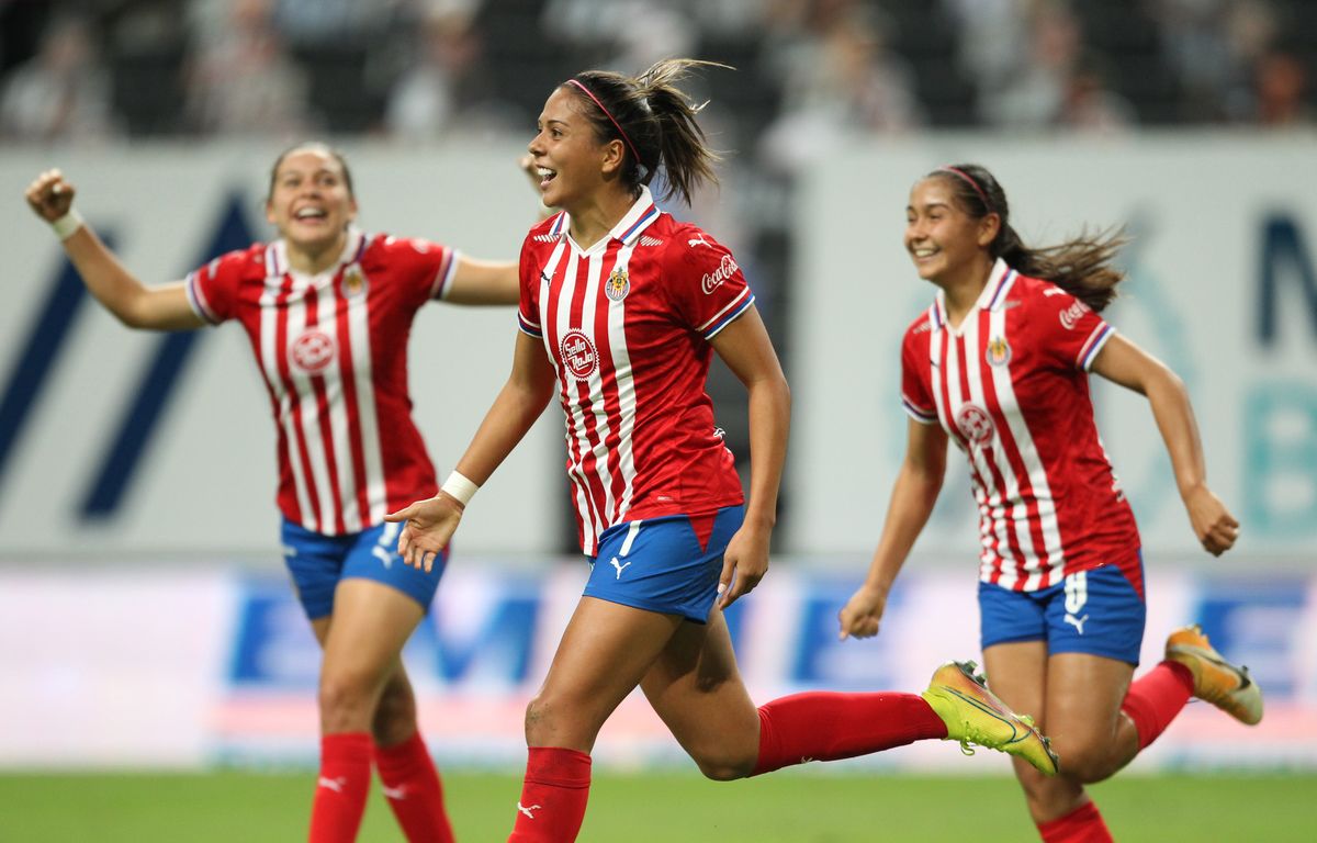 María Sánchez Chivas Femenil Guardianes 2020