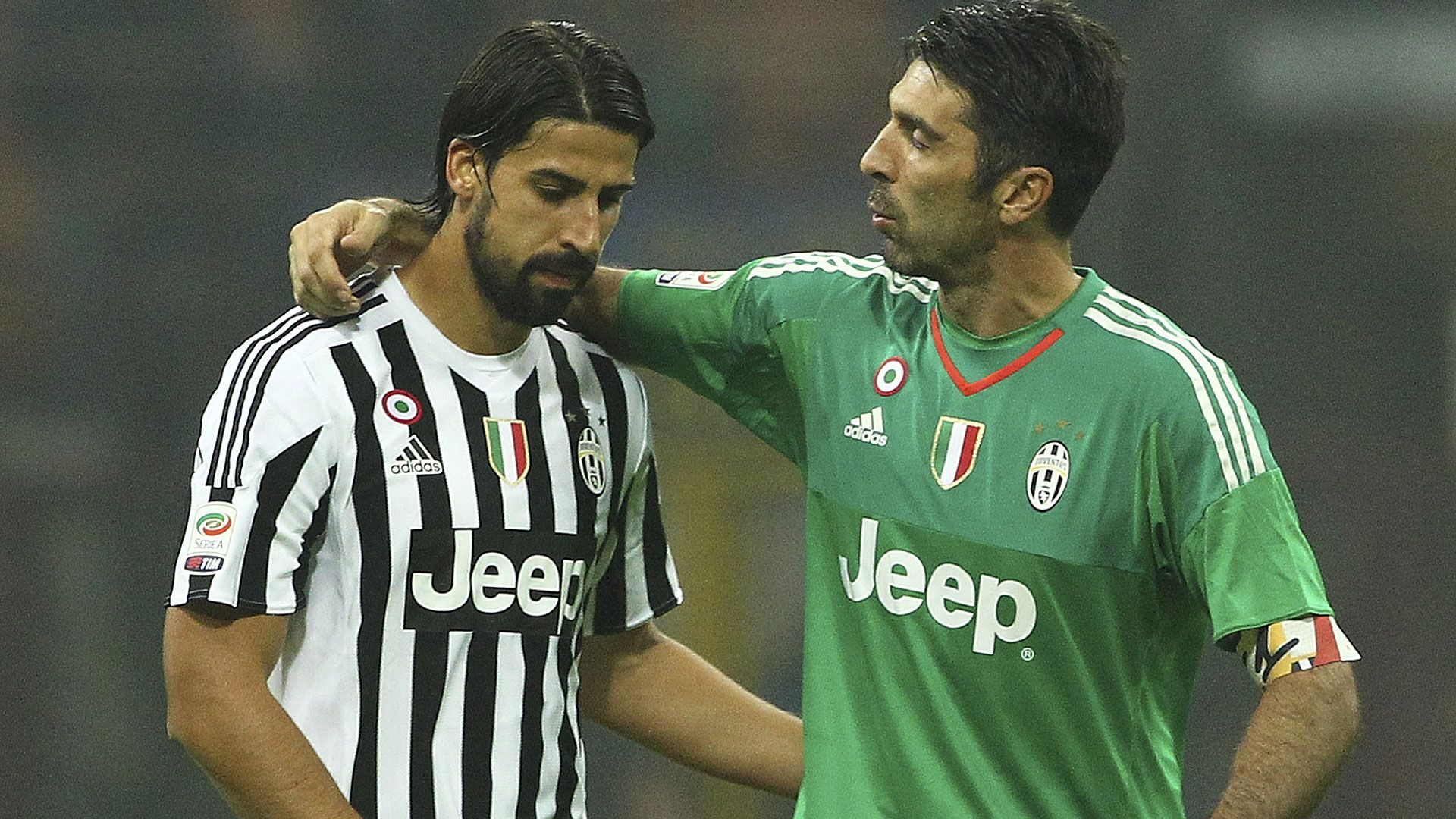 Sami Khedira Gianluigi Buffon Juventus 18102015