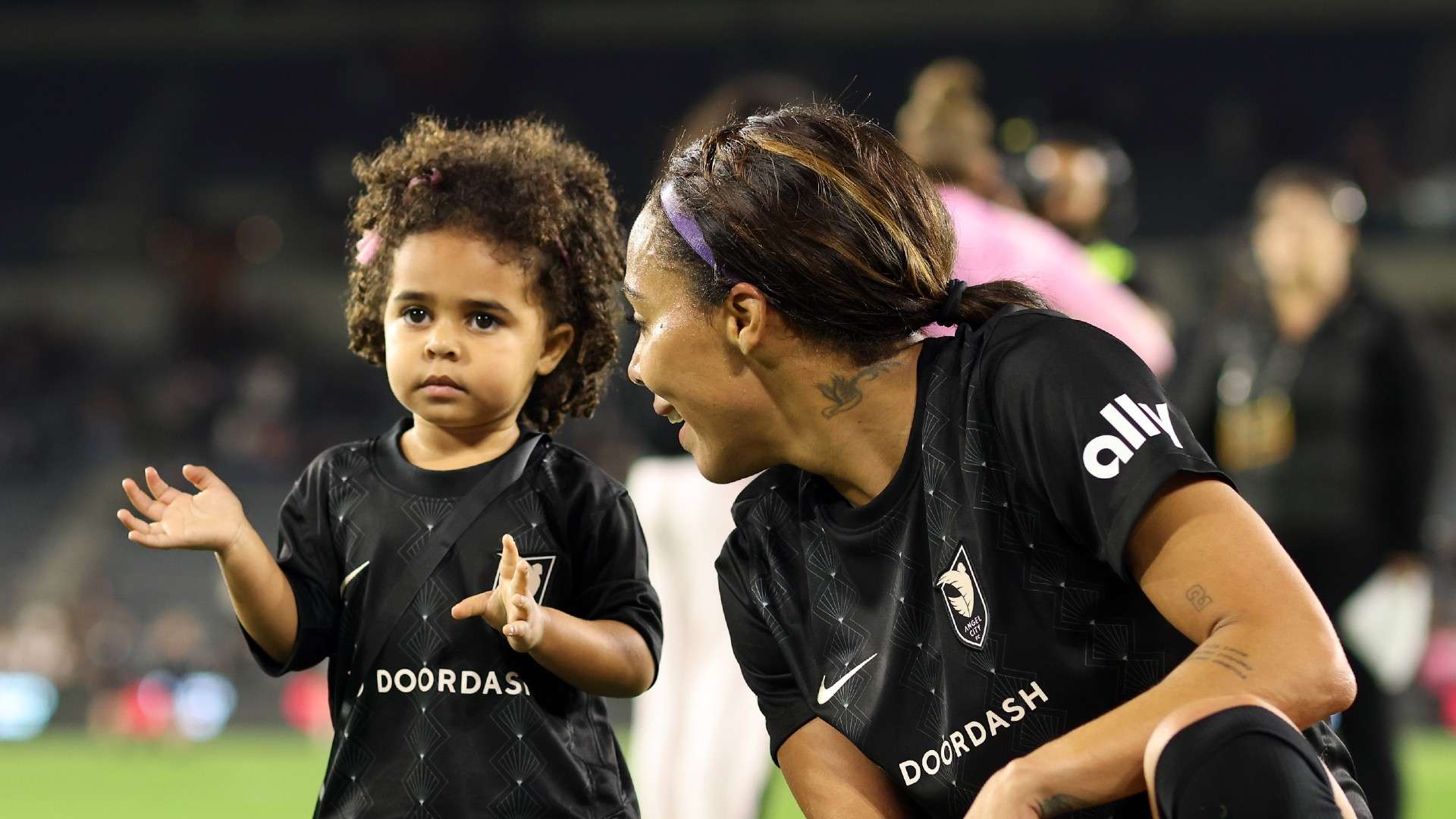 Sydney Leroux Angel City