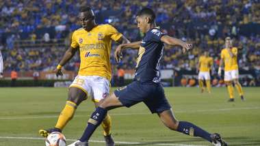Tigres Pumas Julián Quiñones Jeison Angulo