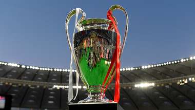 チャンピオンズリーグ、トロフィー